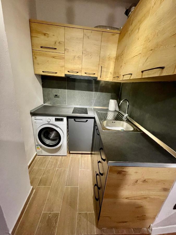 Keon Superb Studio Apartament ติรานา ภายนอก รูปภาพ