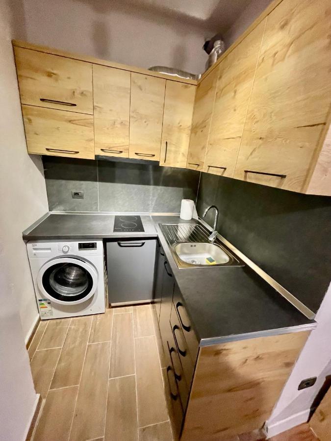 Keon Superb Studio Apartament ติรานา ภายนอก รูปภาพ