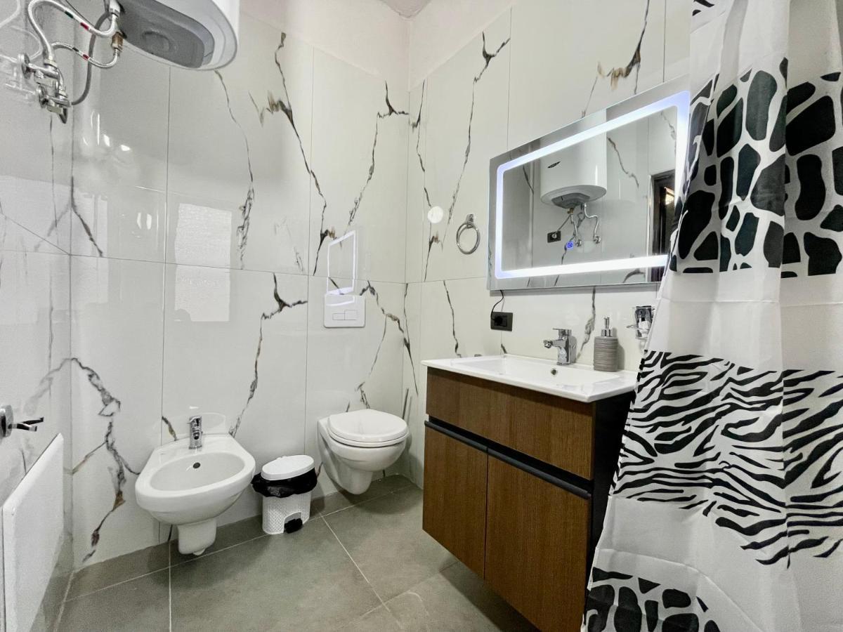 Keon Superb Studio Apartament ติรานา ภายนอก รูปภาพ